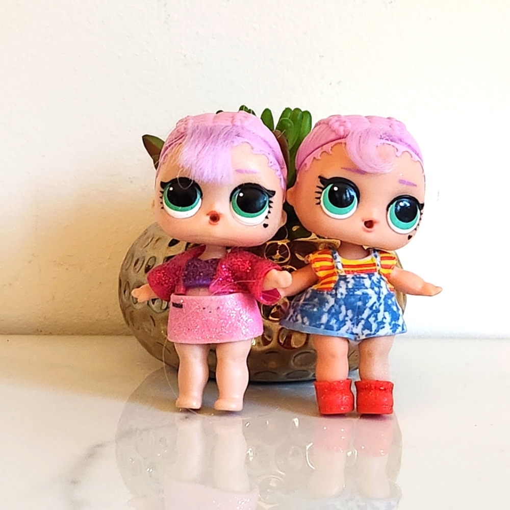 RARE Two L.O.L Surprise Doll Girl
